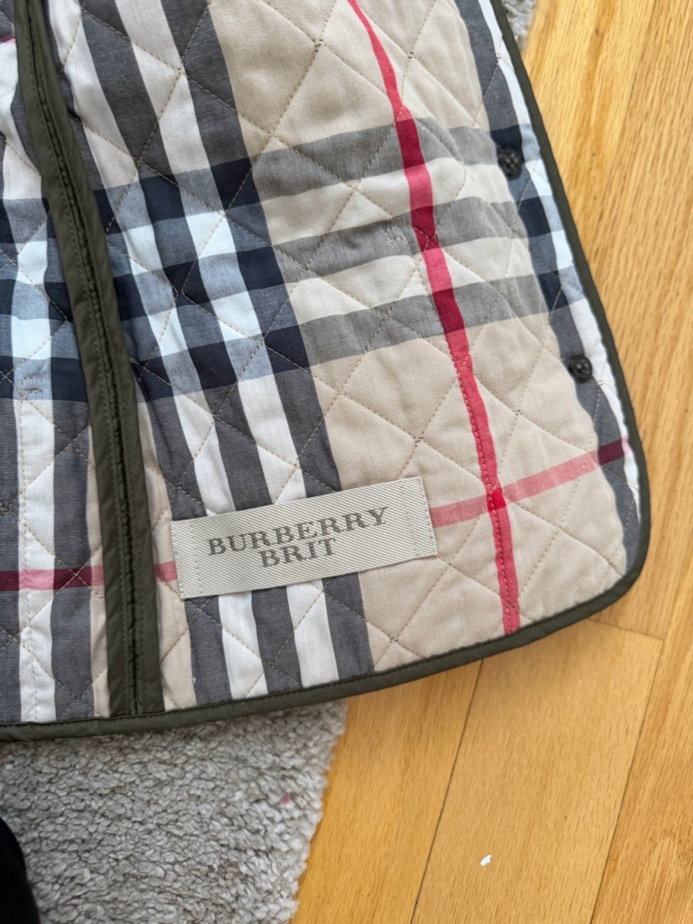 Burberry Beige and Olive Quilted Plaid Jacket Interior - Picture 4 of 7